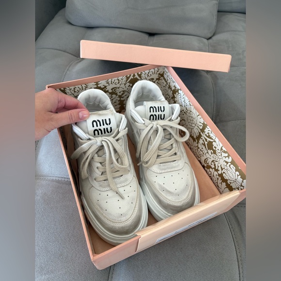 MIU MIU White Bleached Leather Sneakers Women’s Low Top Size US 8 EUR 39 Pre-Own - Picture 14 of 16